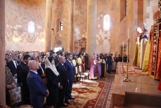 В  присутствии Президента  Арцаха и Католикоса всех армян состоялась церемония освящения Кафедрального собора Покрова Пресвятой Богородицы
