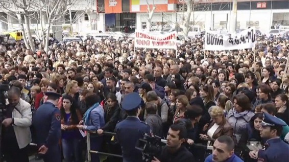 «Սպայկա»-ի տնօրենը կկալանավորվի. Աշխատակիցները պահանջում են Փաշինյանի հետ տեսակցություն