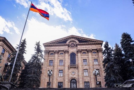 Ազգային ժողովում մեկնարկել է արտահերթ նիստ. ՈՒՂԻՂ