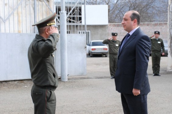 ՔԿԾ պետն այցելել է «Վանաձոր» քրեակատարողական հիմնարկ և հանձնարարել կարգապահական վարույթ հարուցել անբարեխիղճ ծառայողների նկատմամբ