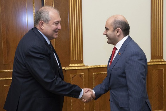 Նախագահ Սարգսյանը հանդիպել է «Լուսավոր Հայաստան» խմբակցության ղեկավարների հետ
