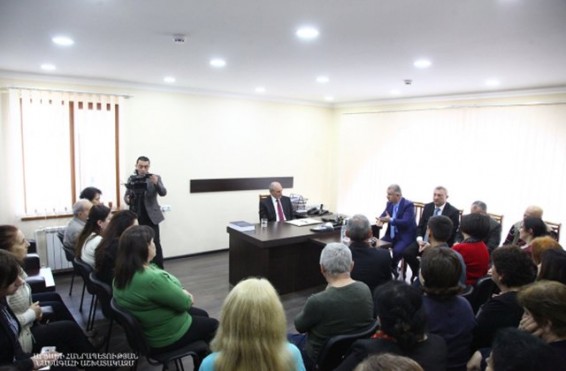 Բակո Սահակյանն այցելել է «Ազատ Արցախ» թերթի խմբագրություն