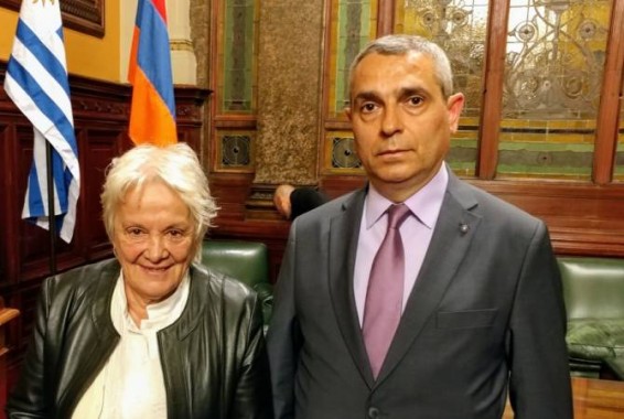 Արցախի արտաքին գործերի նախարաը հանդիպել է Ուրուգվայի փոխնախագահ Լուսիա Տոպոլանսկիի հետ