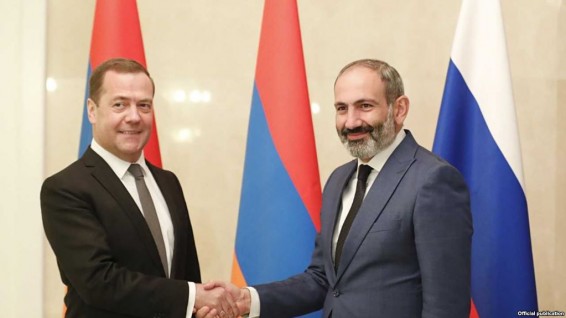 Փաշինյանը կհանդիպի Մեդվեդևին