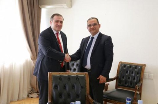 Խաչատրյանը հանդպել է Վրաստանի դեսպանին․ քննարկել են տնտեսական համատեղ գործակցությունը