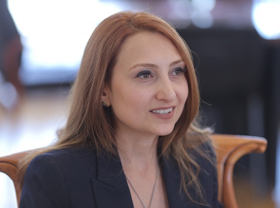 Մակունցը Զեյնալյանի հրաժարականը կապում է դատարանների մուտքերն արգելափակելու հետ