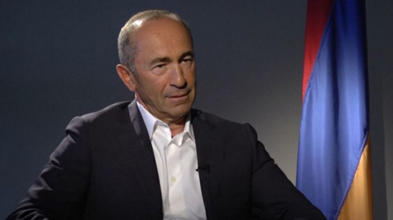 «Փաստինֆո». Ռոբերտ Քոչարյանի գործով դատավորի դիմումի վերաբերյալ ՍԴ-ն չի շտապում որոշում կայացնել