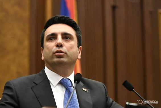 Բարձրաստիճան պաշտոնատար անձանց էթիկայի հանձնաժողովը նախազգուշացում է տվել Ալեն Սիմոնյանին