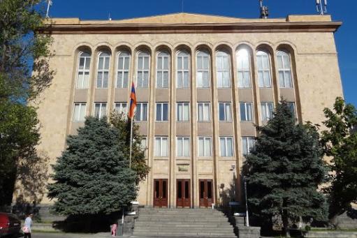 Ինչպես է Վահե Գրիգորյանը ստիպելու հրաժարական տալ Հրայր Թովմասյանին