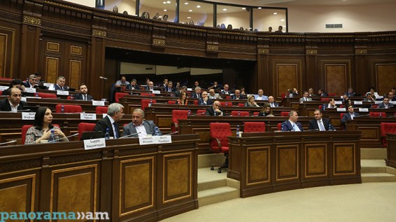 Մարուքյանի «սիրուն աղջիկն» ու ԱԺ-ն