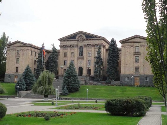 Ուղիղ. ԱԺ-ում մեկնարկել է կառավարության հրավիրած արտահերթ նիստը