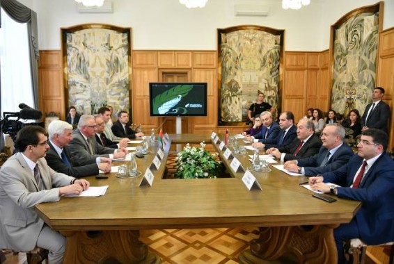 ՀՀ նախագահ Արմեն Սարգսյանն այցելել է Բելառուսի պետական համալսարան
