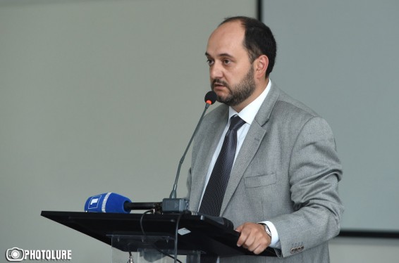 Արայիկ Հարությունյանը շարունակում է մեղադրվել հովանավորչական գործունեություն ծավալելու մեջ. «Մեդիա պաշտպան»