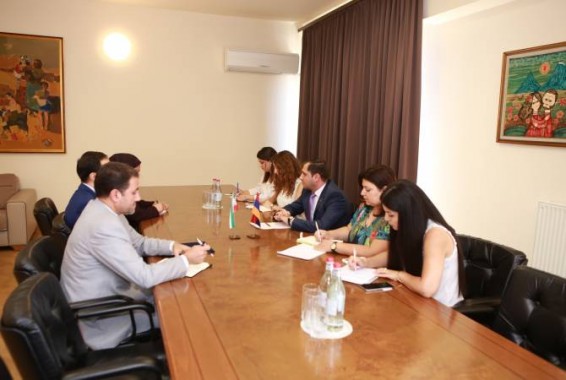 Նախարար Սուրեն Պապիկյանը հրաժեշտի հանդիպում է ունեցել Իրանի դեսպանի հետ