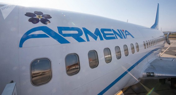 Самолет авиакомпании Armenia, следовавший рейсом Ереван-Москва, экстренно сел в Тбилиси