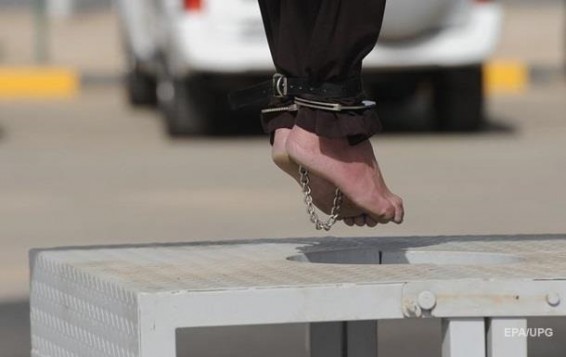 В Иране прилюдно казнили 31-летнего гея, обвиняемого в похищении несовершеннолетних