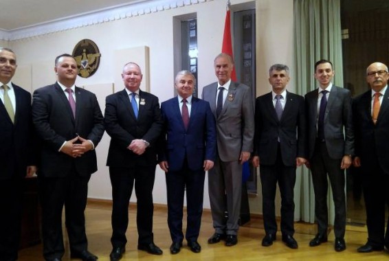 В Национальном собрании Арцаха приняли парламентариев Австралии