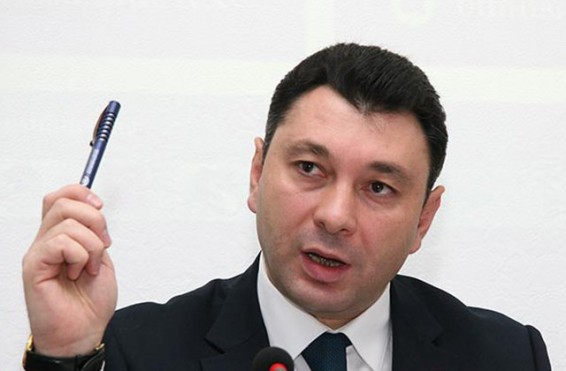 «Քո ռեսուրսը քաղաքական ղզիկությունն է». Էդուարդ Շարմազանով