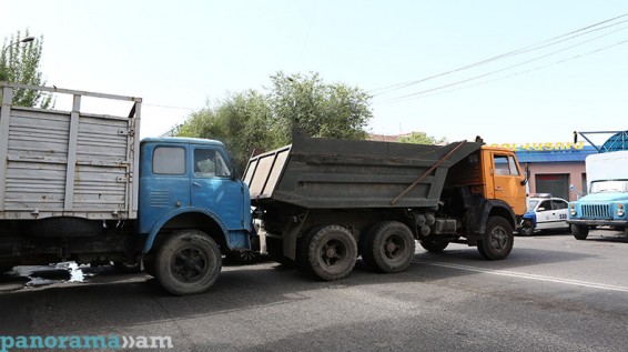 ՊՊԾ գնդի դարպասին հարվածած բեռնատարի տիրոջը չեն ասել, թե ինչու են տանում մեքենան