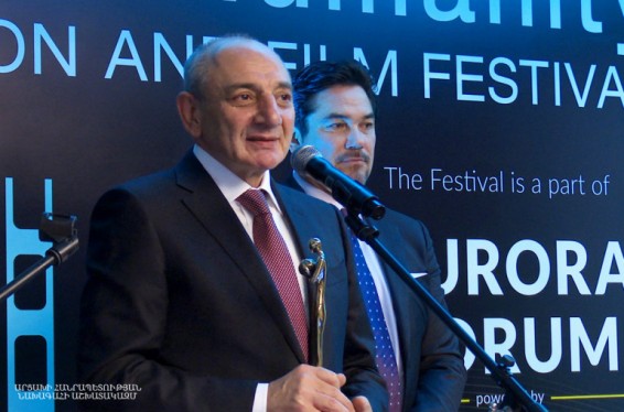 Արցախի պետականաշինության գործընթացը մարդու իրավունքների պաշտպանության օրինակելի դրսևորում է․ Բակո Սահակյանը մասնակցել է «Բարեփոխելով աշխարհը» կինոփառատոնի միջոցառմանը