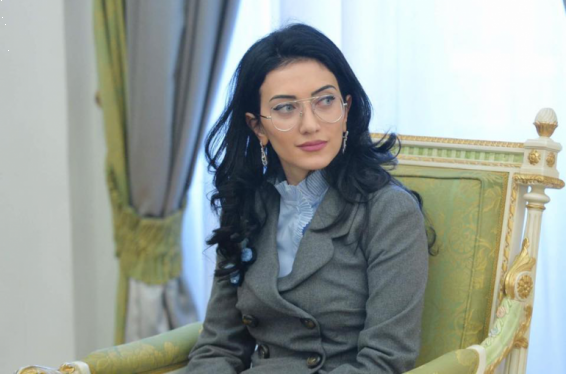 Ողջ ճշմարտությունը Արթուր Սարգսյանի կամ հանրությանն առավել հայտնի «Հաց բերող»-ի մահվան հանգամանքների մասին. Արփինե Հովհաննիսյանի գրառումը