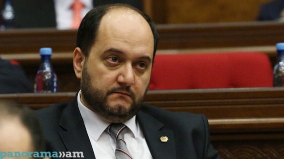Араик Арутюнян: В повестке нет вопроса об отставке