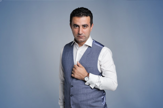 Մի կաթիլ մեղրի պատմությունն իրար դեմ է հանել Նիկոլի ամենանվիրյալ պրոտեժեներից Կարգին Հայկոյին և քավորին՝ Աշոտ Բլեյանին․ Կոնստանտին Տեր-Նակալյան