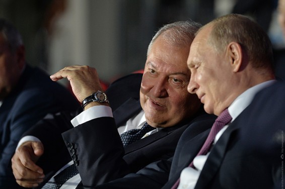 Сотрудничество исходит из интересов народов Армении и России – Путин поздравил Саркисяна с Новым годом