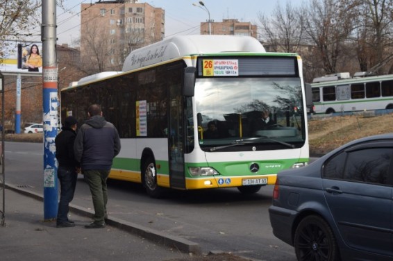 Новые пассажирские автобусы уже курсируют по улицам Еревана