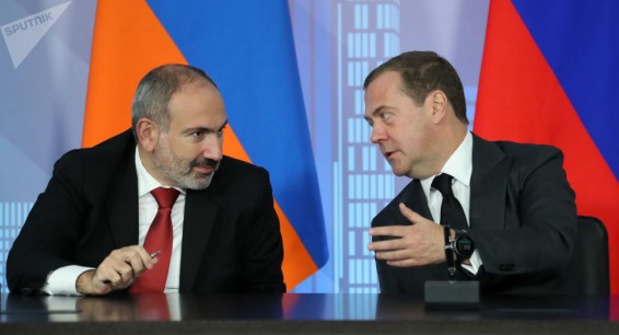 Медведев пожелал счастья и процветания всем гражданам Армении