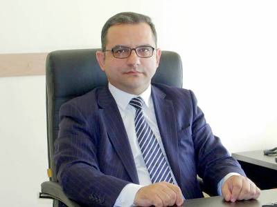 «Դրանք երկու տարբեր հարցեր են». Էկոնոմիկայի նախարարը՝ թոշակների եւ պարգեւավճարների մասին