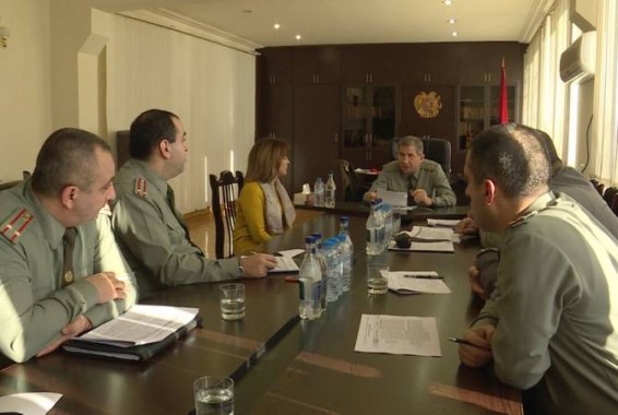 ԶՈՒ ԳՇ պետի առաջին տեղակալն ընդունել է տարբեր բնույթի հարցերով դիմած քաղաքացիներին