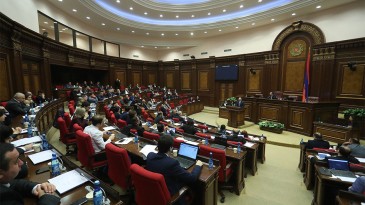 ԱԺ-ն քննարկվում է ոստիկանության կողմից հեռախոսային խոսակցությունների վերահսկումը թույլատրելի դարձնելը. կառավարությունը դեմ է