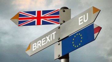 Բրիտանացիները Brexit-ը տոնել են փողոցներում երգ ու պարով