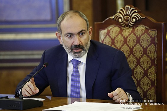 Пашинян пообещал строго наказывать чиновников, уличенных в коррупции