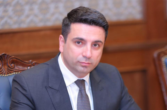 2017 թ. ընտրության պարագայում մենք մեր գրեթե բոլոր ձայները պահպանել ենք, ուզում էր այնտեղ Մուկուչյանը նստած լիներ, ուզում է Հրայր Թովմասյանը նստած լիներ. Ալեն Սիմոնյան