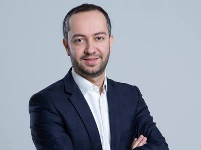 Կրկին վարչապետի Գերմանիա այցի մասին. Էդուարդ Աղաջանյանը նոր պարզաբանում է տարածել