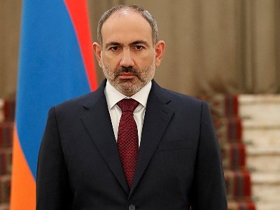 Գերման Ավագյանը լուսանկարների միջոցով անդրադարձել է հանքարդյունաբերության, հաշմանդամության խնդիրներին. Փաշինյան