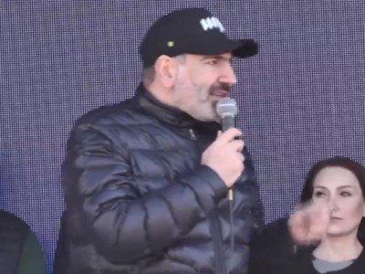 «Ես երկու սխալ եմ թույլ տվել». Փաշինյանը ներողություն խնդրեց կուրթանեցի երիտասարդից
