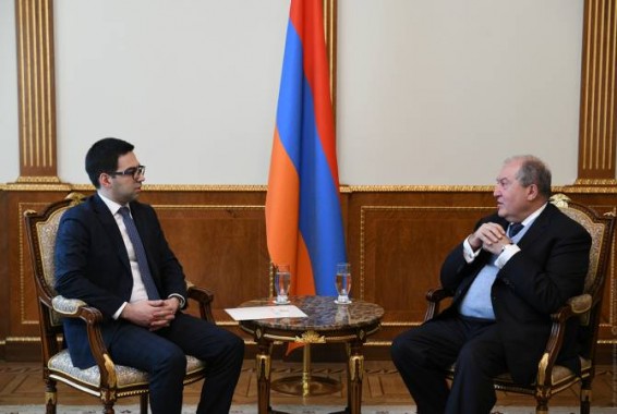Президент Республики Армения провел рабочую встречу с министром юстиции