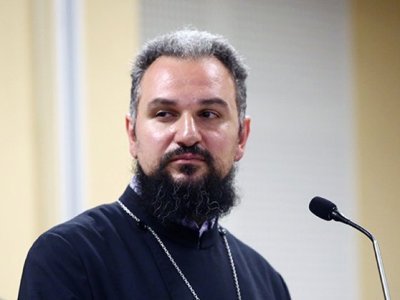 «Մայր Աթոռի կառույցները շարունակում են իրենց բնականոն գործունեությունը». Տեր Վահրամ քահանա Մելիքյան