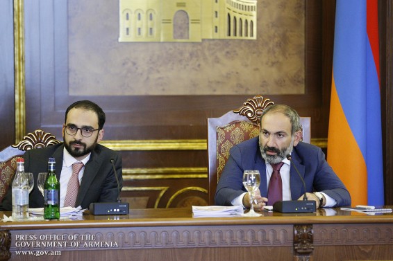 «Այդքան «ուվերենի» մի ասեք, որ կորոնավիրուսից հետո կյանք կա». Նիկոլ Փաշինյանը՝ Տիգրան Ավինյանին