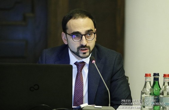 Ստացվում է՝  ունենք նոր տեսակի մեքենաներ, բայց ֆինանսավորում ենք  զապորոժեցները. Տիգրան Ավինյան
