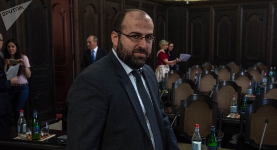 Работали, а не поднимали шум вокруг себя: Эрик Григорян прокомментировал свой уход