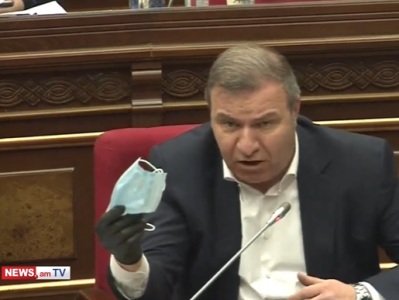 Депутат: Граждане в Армении не могут позволить себе покупать медицинские маски каждый день