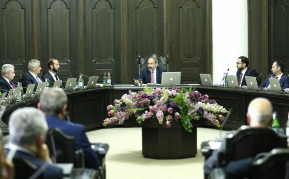Կառավարության նիստ (ուղիղ)
