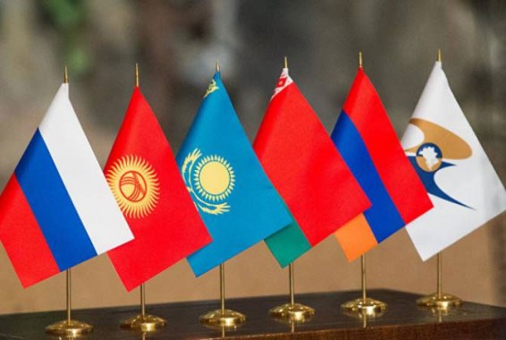 Վրաստանի իշխանությունները պատրաստ են Ռիչարդ Լուգարի Հանրային առողջության հետազոտությունների կենտրոնի աշխատանքներին ծանոթանալու համար հրավիրել Ռուսաստանից ժամանած մասնագետներին, սակայն միայն ՄԱԿ-ի «Կենսաբանական զենքի զարգացումը արգելելու մասին» կոնվենցիայի