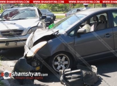 Երեւանում Toyota-ն բախվել է Jeep-ին, դուրս եկել հանդիպակաց երթևեկելի մաս և բախվել Kia Sorento-ին․ կա տուժած