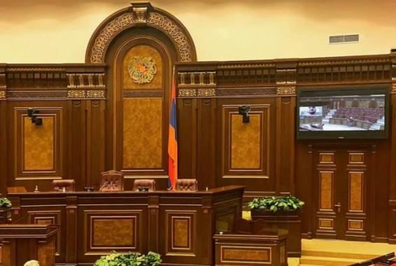 Залы НС Армении подготовили к проведению заседаний в удаленном режиме