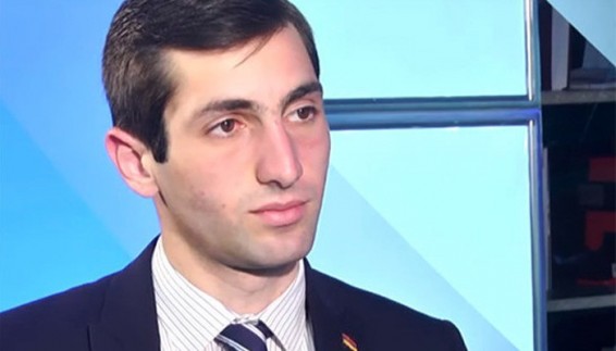 Փաշինյանը սպասել է հարմար պահի, որ Ծառուկյանի դեմ կոմպրոմատներ կիրառի. Դավիթ Խաժակյան